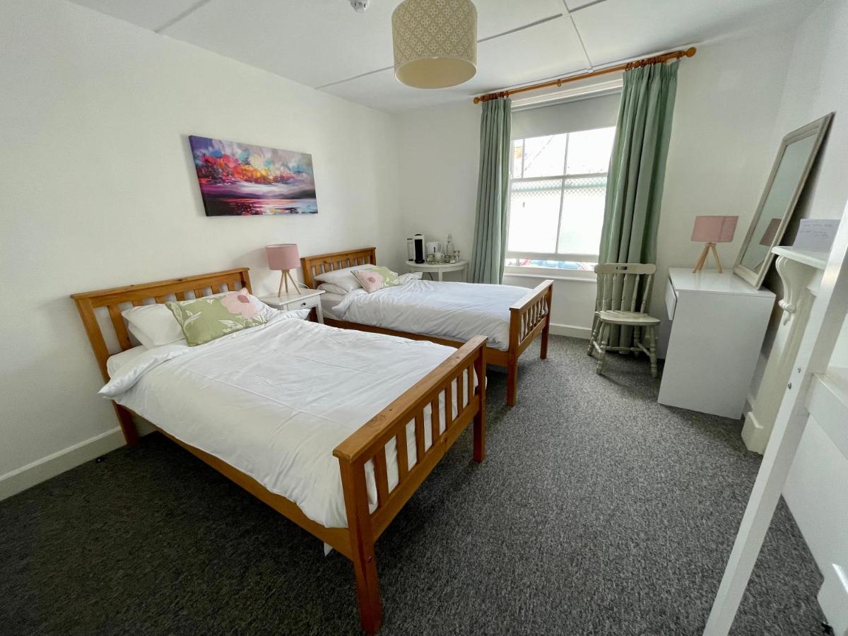 Lord Nelson Hotel Bridport Bagian luar foto