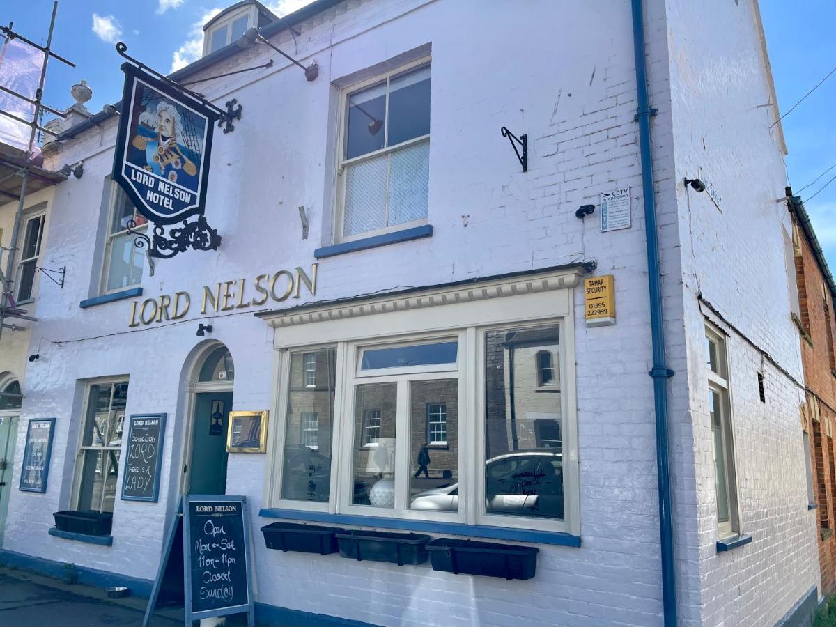 Lord Nelson Hotel Bridport Bagian luar foto