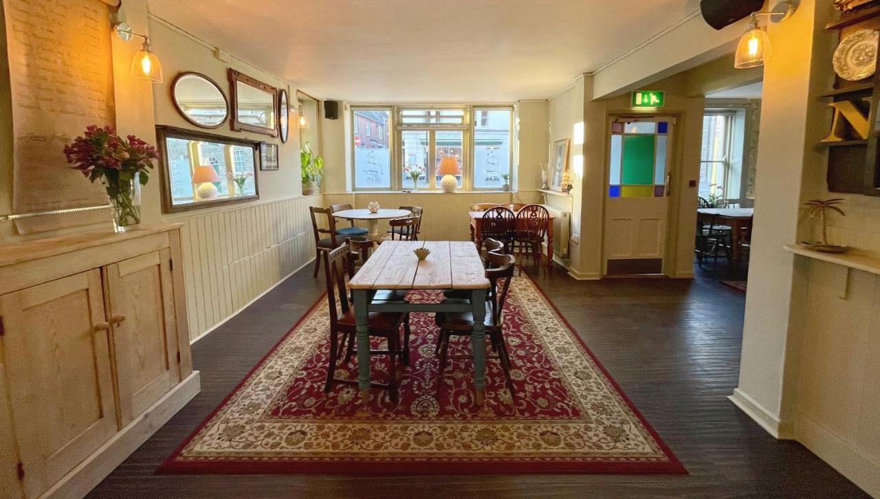 Lord Nelson Hotel Bridport Bagian luar foto